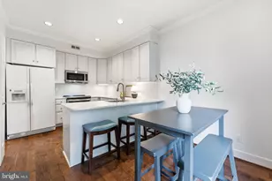 30 Greythorne Woods Cir, Wayne, PA 19087 - Photo 9