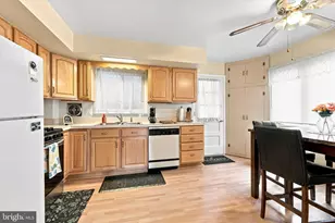 411 Crotzer Ave, Folcroft, PA 19032 - Photo 9