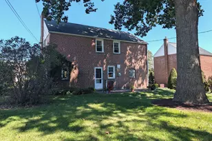 2404 Georgian Ln, Broomall, PA 19008 - Photo 17