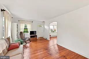 2404 Georgian Ln, Broomall, PA 19008 - Photo 5