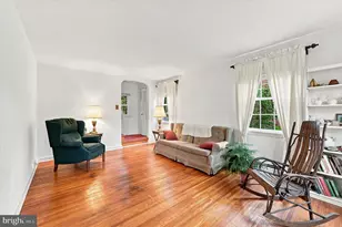 2404 Georgian Ln, Broomall, PA 19008 - Photo 3
