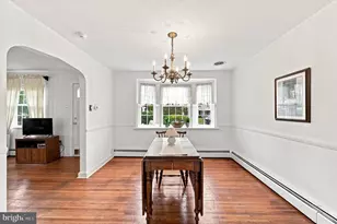 2404 Georgian Ln, Broomall, PA 19008 - Photo 7