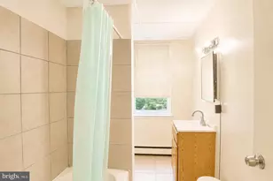 202 Greenway Ave, Darby, PA 19023 - Photo 27