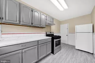 6846 Radbourne Rd, Upper Darby, PA 19082 - Photo 9