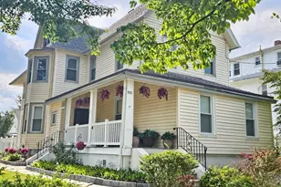 902 W Park Square, Prospect Park, PA 19076 - Photo 1