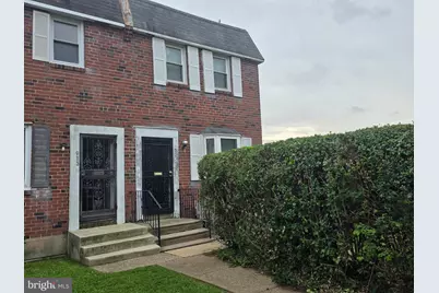 915 Lincoln Terrace, Chester, PA 19013 - Photo 3