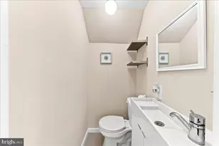 117 N Fairview Ave, Upper Darby, PA 19082 - Photo 11