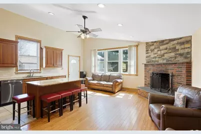 631 S Central Boulevard, Broomall, PA 19008 - Photo 3