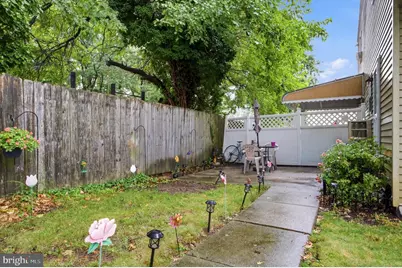 708 Girard Avenue, Collingdale, PA 19023 - Photo 13