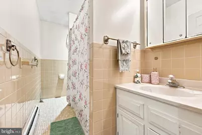 708 Girard Avenue, Collingdale, PA 19023 - Photo 9