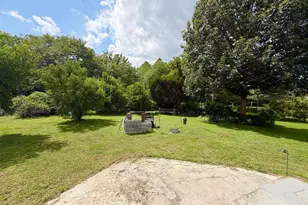 32 S 12th St, Darby, PA 19023 - Photo 11