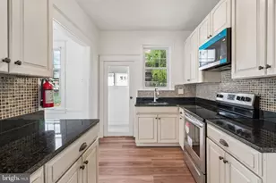 15 S Wycombe Ave, Lansdowne, PA 19050 - Photo 9