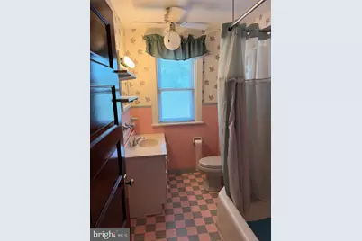 140 N Llanwellyn Avenue #1, Glenolden, PA 19036 - Photo 15