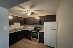 860 Putnam Blvd, Wallingford, PA 19086 - Photo 1