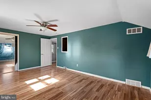 2338 Poe Rd, Secane, PA 19018 - Photo 17