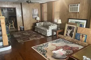 1019 Yates Ave, Marcus Hook, PA 19061 - Photo 3