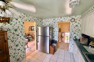 172 Blackthorne Ln, Aston, PA 19014 - Photo 9