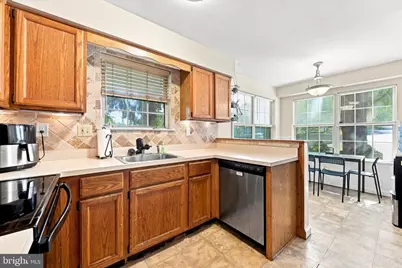 351 Danbury Lane, Glen Mills, PA 19342 - Photo 5