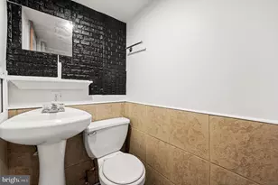 208 E Essex Ave, Lansdowne, PA 19050 - Photo 25
