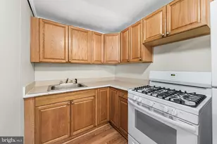 37 Concord Rd, Darby, PA 19023 - Photo 13