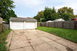 16 S 13th St, Darby, PA 19023 - Photo 29