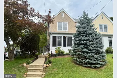 284 S Devon Avenue, Wayne, PA 19087 - Photo 1