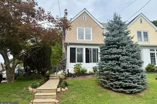 284 S Devon Ave, Wayne, PA 19087 - Photo 1