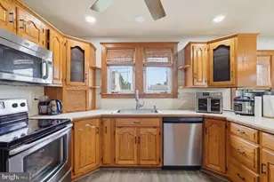 3414 Naamans Creek Rd, Upper Chichester, PA 19061 - Photo 11