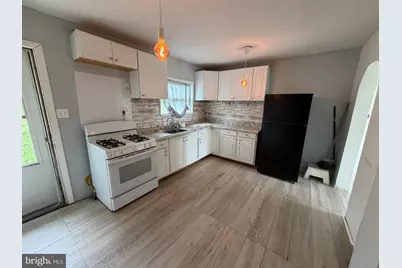 1112 W Ridge Road, Marcus Hook, PA 19061 - Photo 3