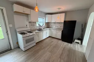 1112 W Ridge Rd, Marcus Hook, PA 19061 - Photo 3