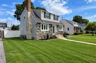 432 Edgewood Ave, Folsom, PA 19033 - Photo 17