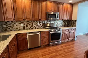 432 Edgewood Ave, Folsom, PA 19033 - Photo 5