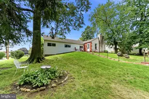 4 N Garfield Ave, Glenolden, PA 19036 - Photo 1