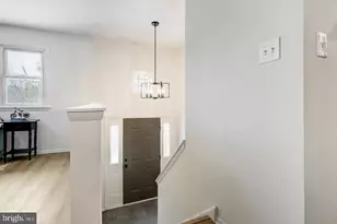 333 Golf Hills Rd, Havertown, PA 19083 - Photo 5