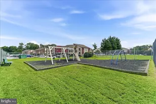 5200 Hilltop Dr, Brookhaven, PA 19015 - Photo 17