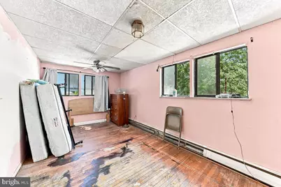 426 Folsom Avenue, Folsom, PA 19033 - Photo 13