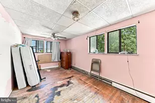 426 Folsom Ave, Folsom, PA 19033 - Photo 13