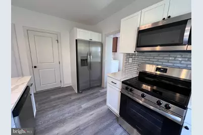 21 W Langhorne Avenue, Havertown, PA 19083 - Photo 13