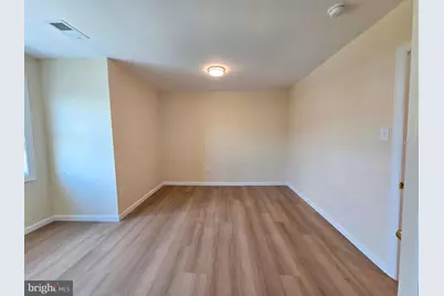 7108 Clover Lane, Upper Darby, PA 19082 - Photo 9