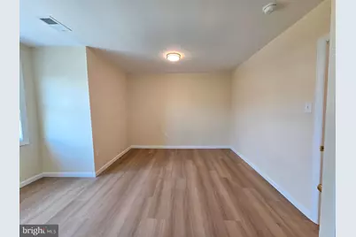 7108 Clover Lane, Upper Darby, PA 19082 - Photo 9