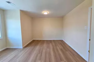 7108 Clover Ln, Upper Darby, PA 19082 - Photo 9