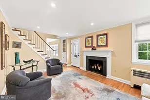 203 Walnut Hill Ln, Havertown, PA 19083 - Photo 3