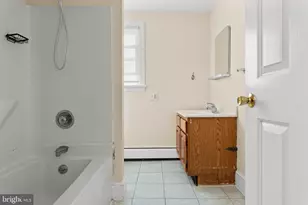 718 E Railroad Ave, Haverford, PA 19041 - Photo 17