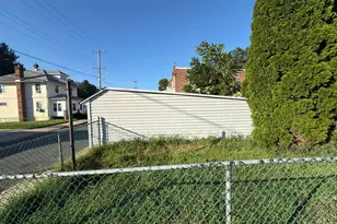 220 10th St, Brookhaven, PA 19015 - Photo 5