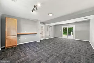 2309 Ferncroft Cir, Upper Chichester, PA 19061 - Photo 23