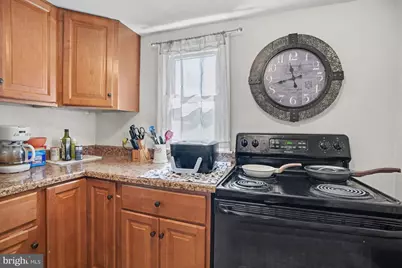 935 Hillside Avenue, Upper Chichester, PA 19061 - Photo 5