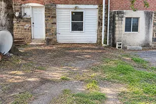 219 Houston St, Chester, PA 19013 - Photo 15