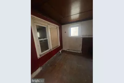 2024 Edgmont Avenue, Chester, PA 19013 - Photo 15