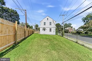 3700 School Ln, Drexel Hill, PA 19026 - Photo 29