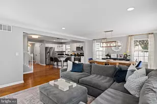 887 Penn St, Bryn Mawr, PA 19010 - Photo 17
